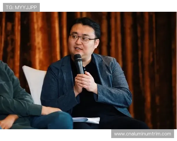 足球明星卡片价值揭秘 如何通过球场表现影响市场定价 足球明星卡片价值揭秘 如何通过球场表现影响市场定价